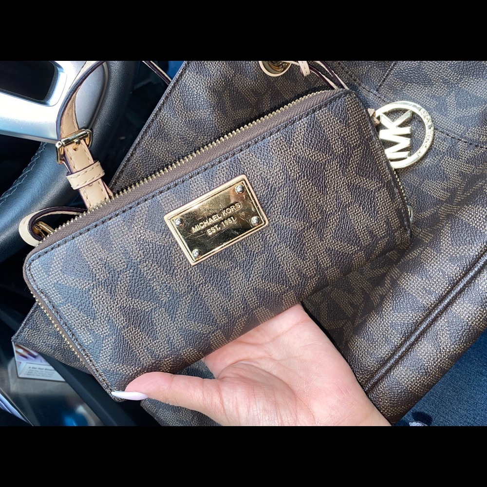 MK wallet